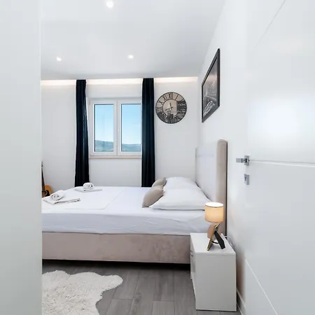 Lazure Serenity Apartment