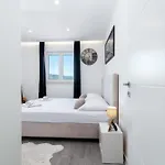 Lazure Serenity شقة